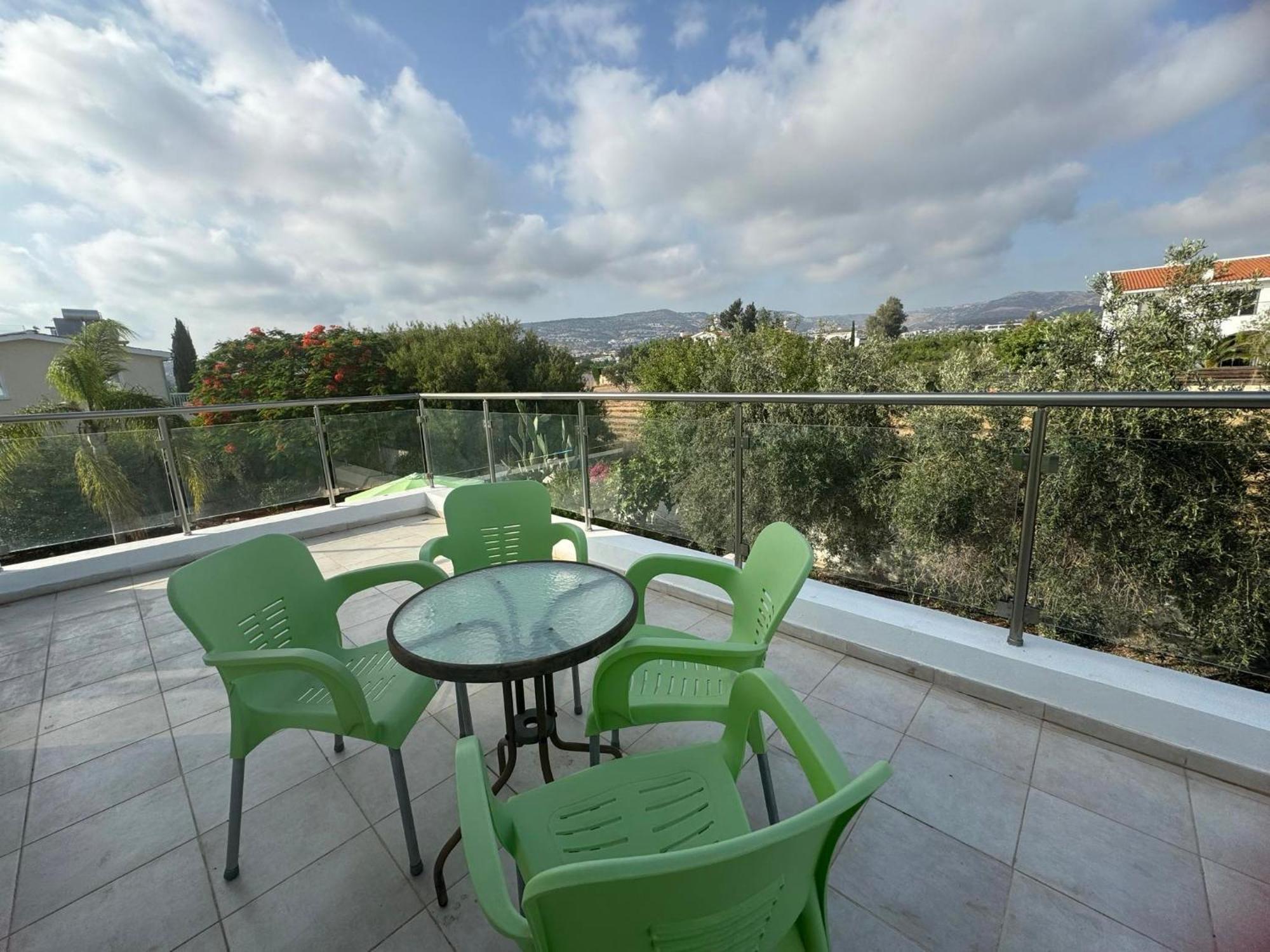 Villa Coralia Gardens 1Km From Coral Bay Beach Exterior foto